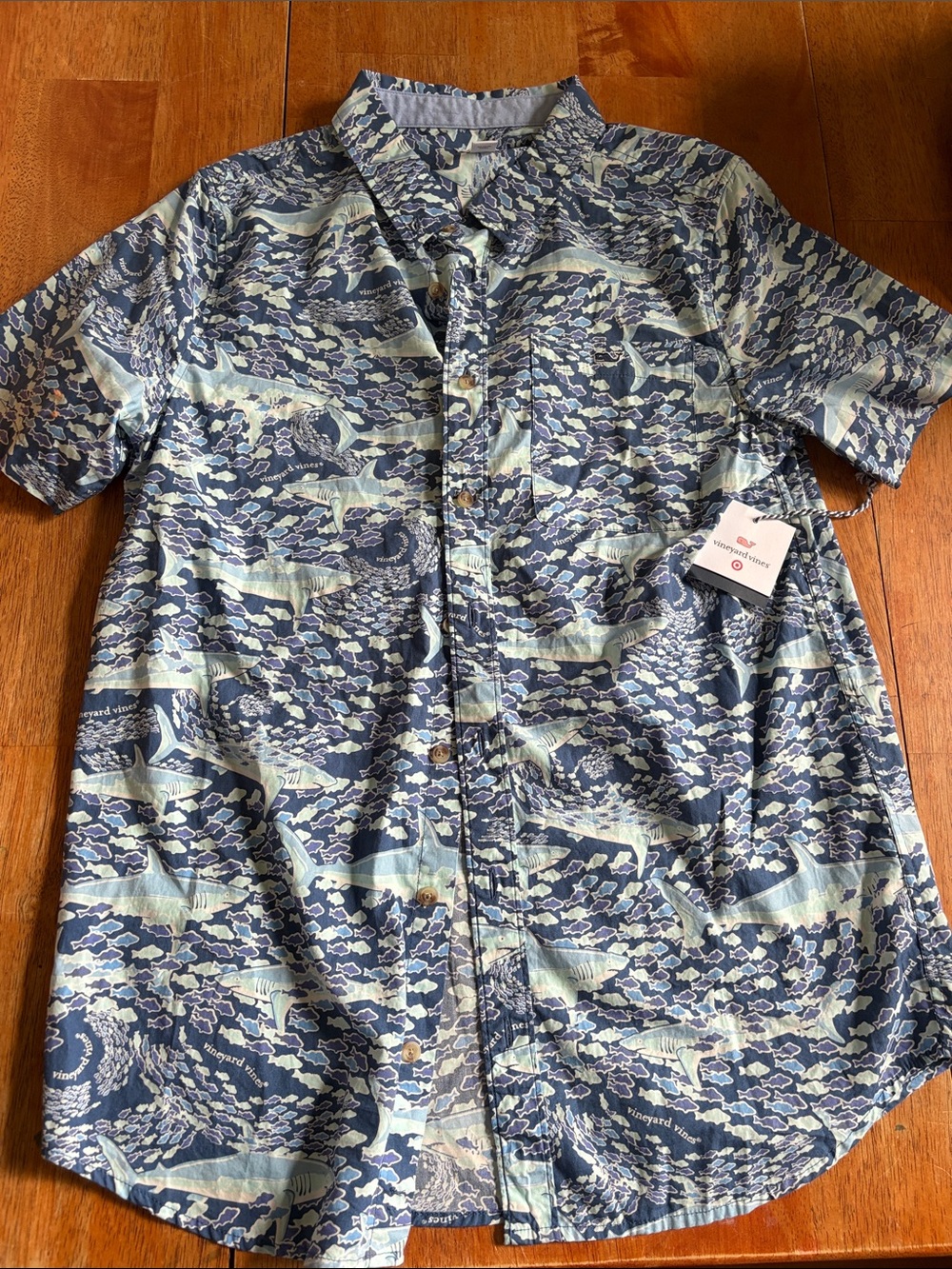 NWT BOYS VINEYARD VINES SHARK PRINT BUTTON UP SHIRT